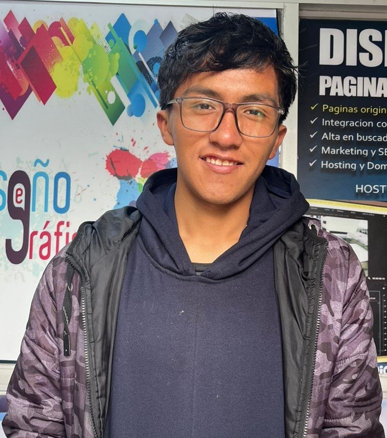 andy-josuhe-peña-chavez alumno destacado computecsa